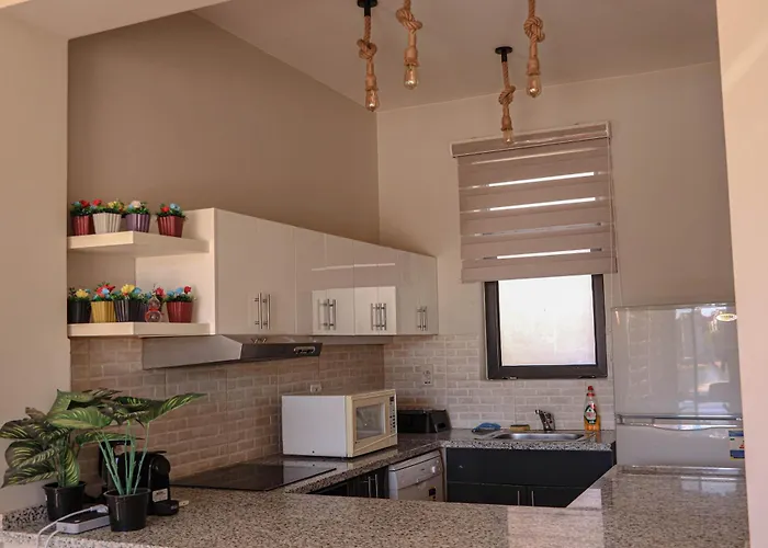 Villa Astounding 3bdr Tawila Pool Front Haroun House *